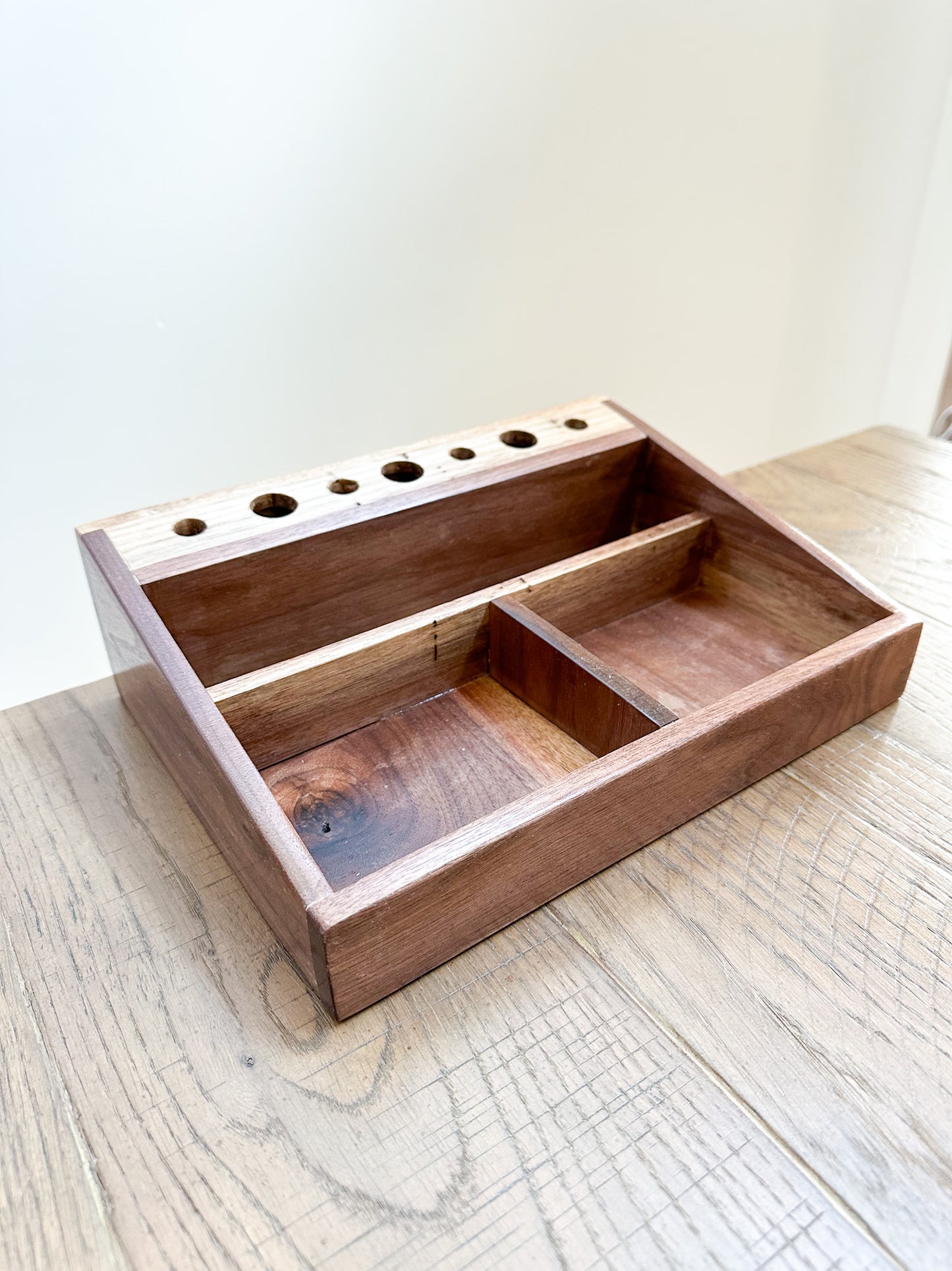 Makeup & Brush Organizer - DIY DIGITAL PLANS