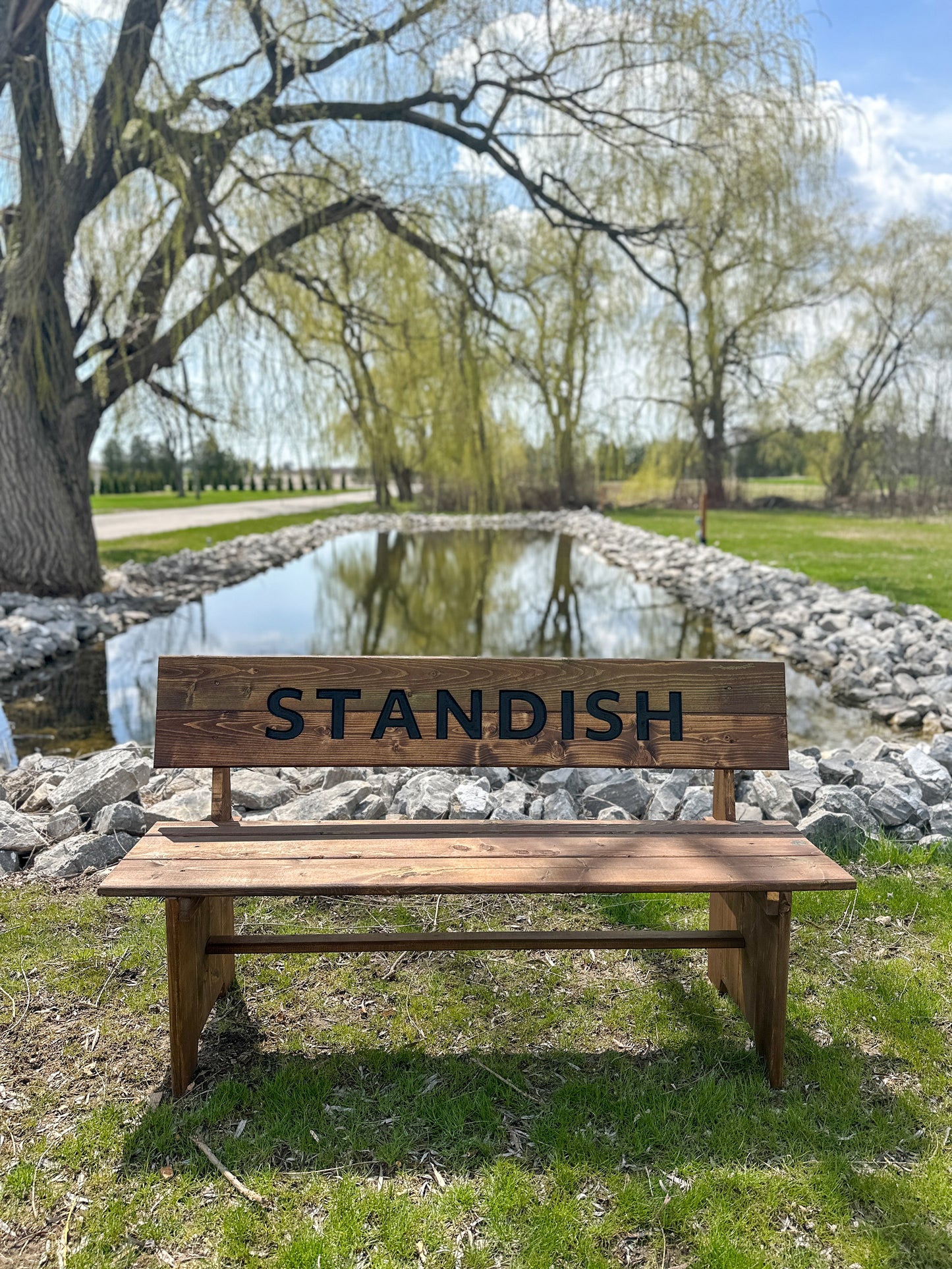 DIY Outdoor Bench - Woodworking Plans